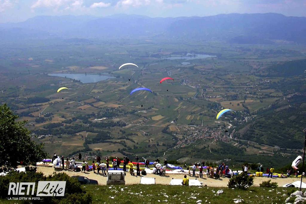 L'Angelo Pellegrino Miniappartamenti รีเอติ ห้อง รูปภาพ